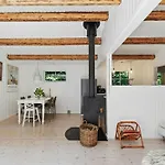 Authentic Wooden House With Wild Garden Дом отдыха