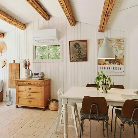 Authentic Wooden House With Wild Garden *