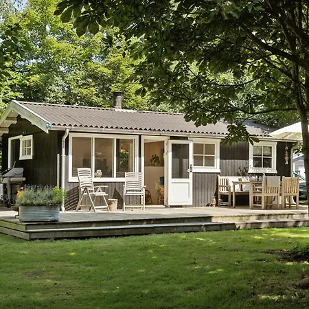 Authentic Wooden House With Wild Garden Feriehus Grevinge